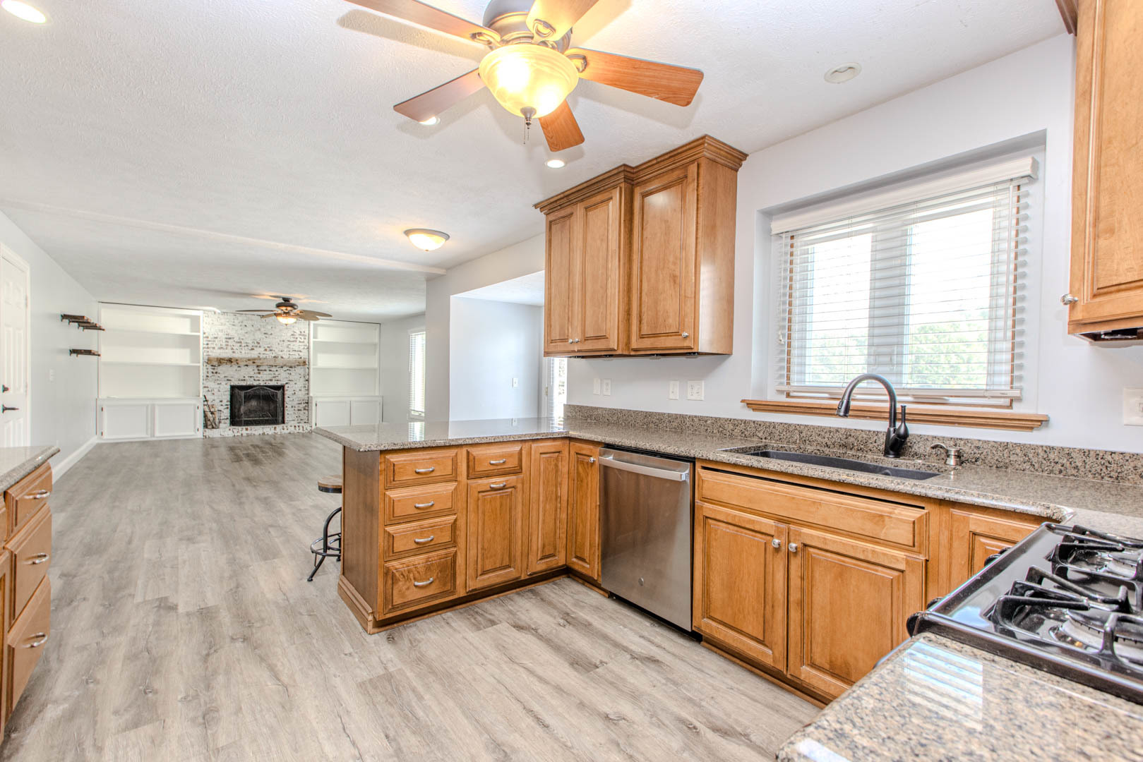 301 Lake Shore Circle, Bloomington, IL 61704