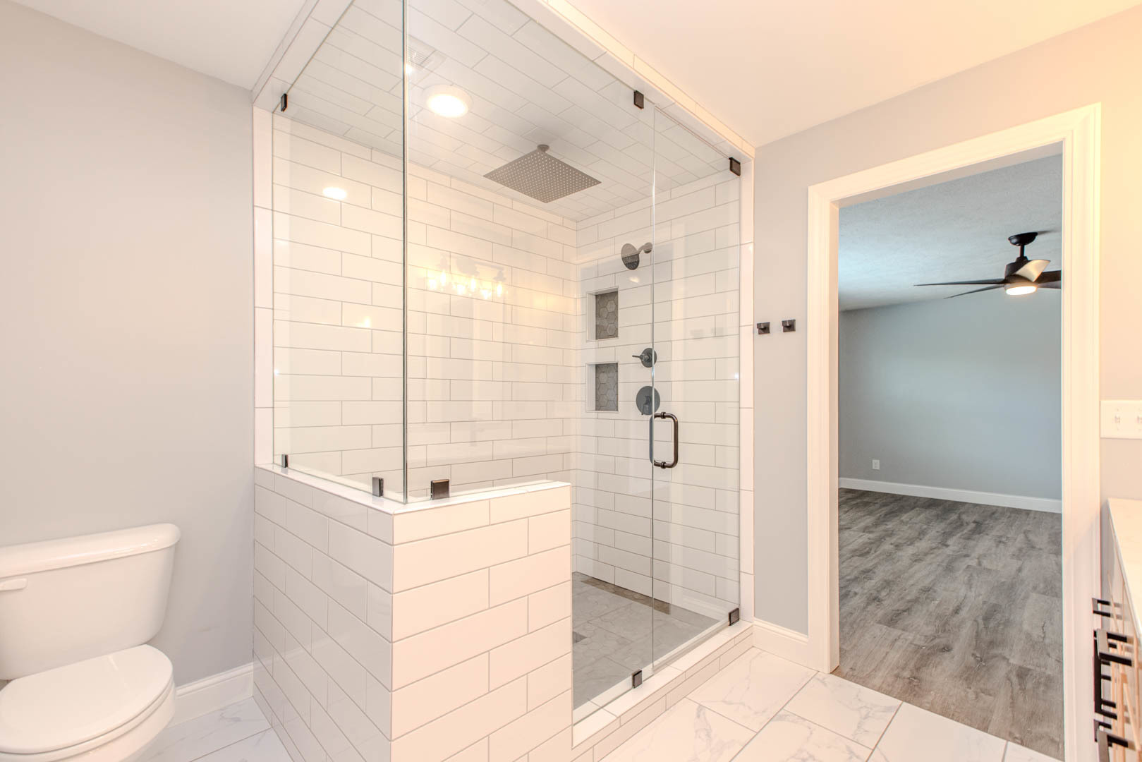 301 Lake Shore Circle, Bloomington, IL 61704