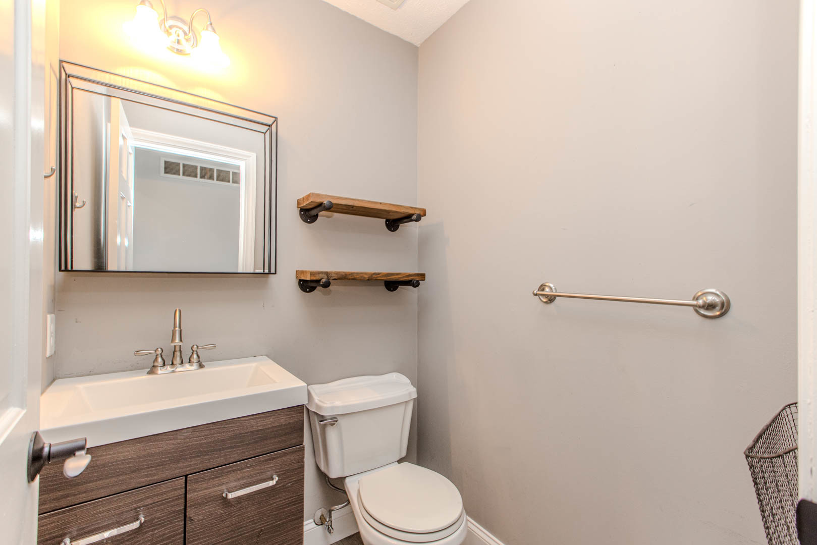 301 Lake Shore Circle, Bloomington, IL 61704