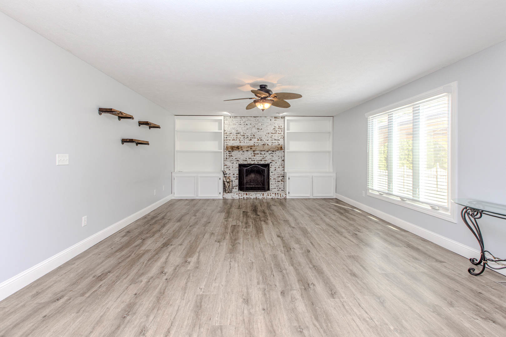 301 Lake Shore Circle, Bloomington, IL 61704