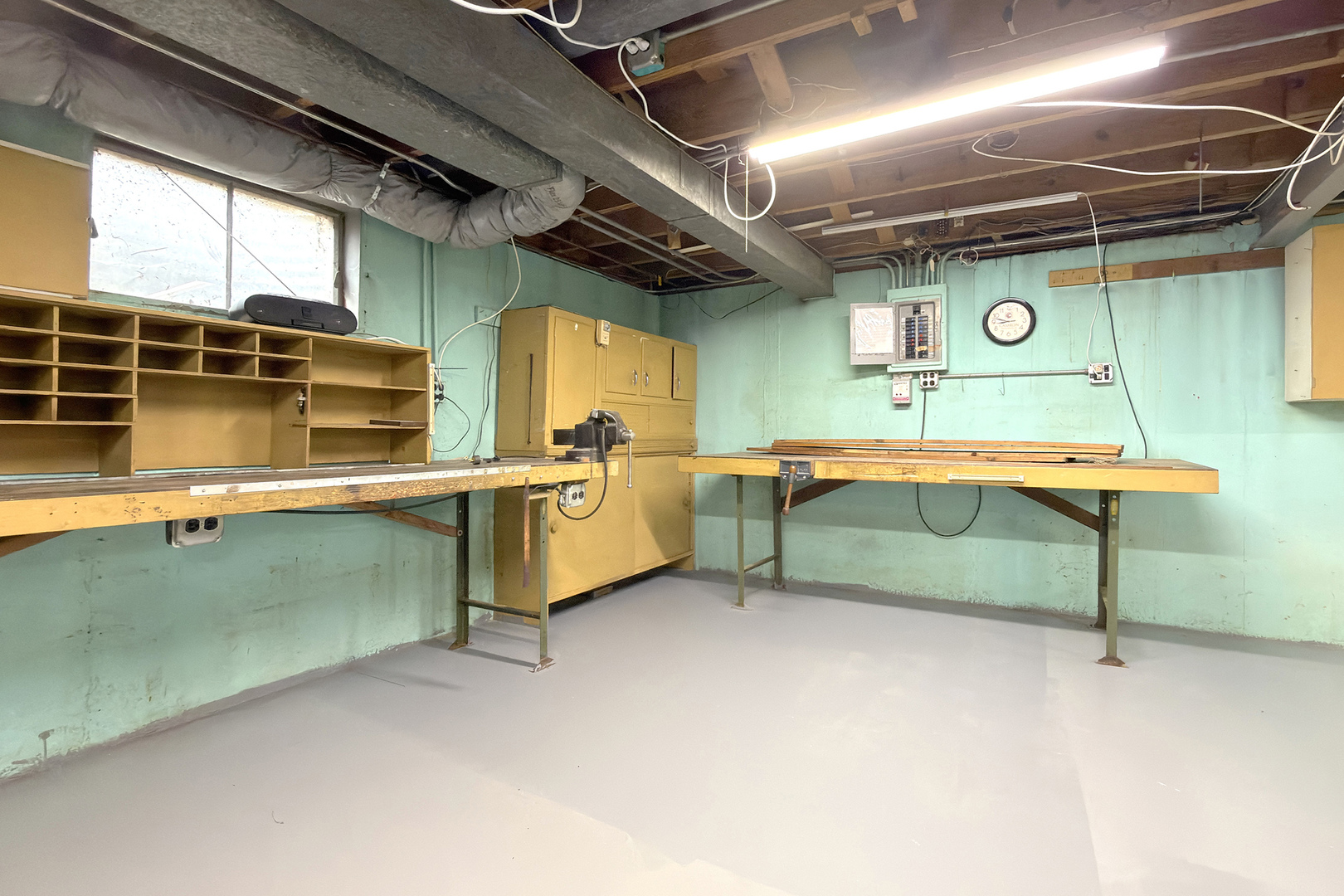 914 S Robert Drive, Mount Prospect, IL 60056