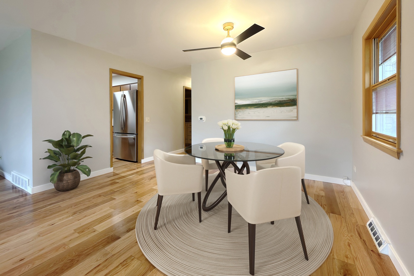 914 S Robert Drive, Mount Prospect, IL 60056