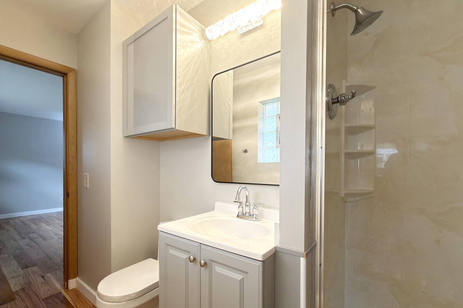 914 S Robert Drive, Mount Prospect, IL 60056