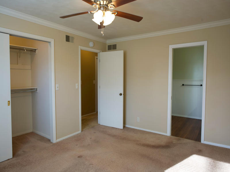 308 Granada Road, Bloomington, IL 61701