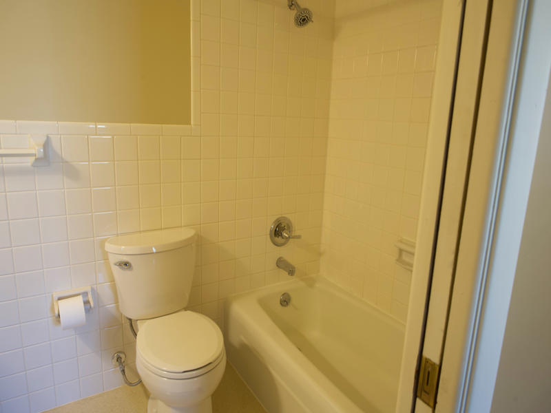 308 Granada Road, Bloomington, IL 61701