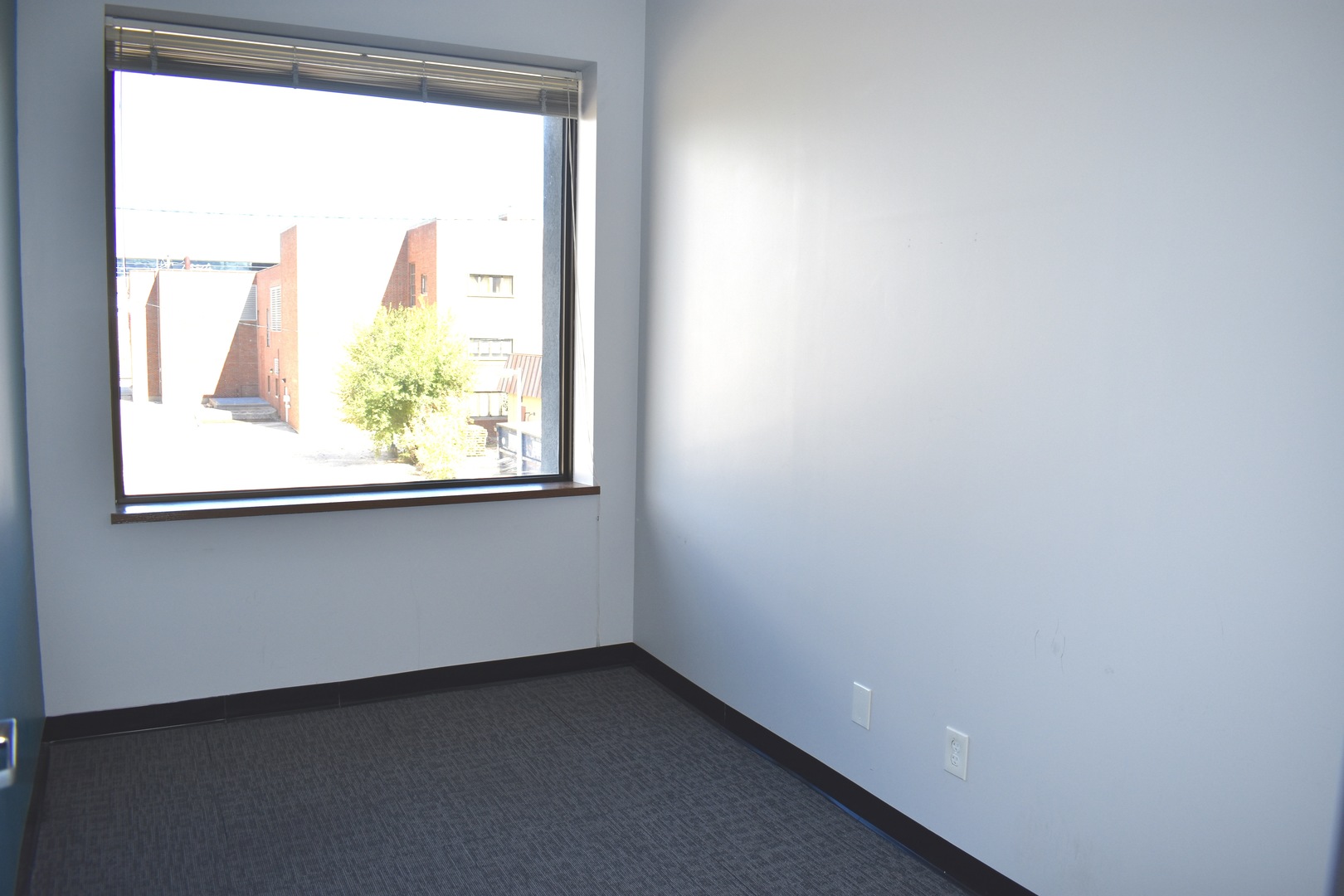 415 Washington Street #200-206, Waukegan, IL 60085