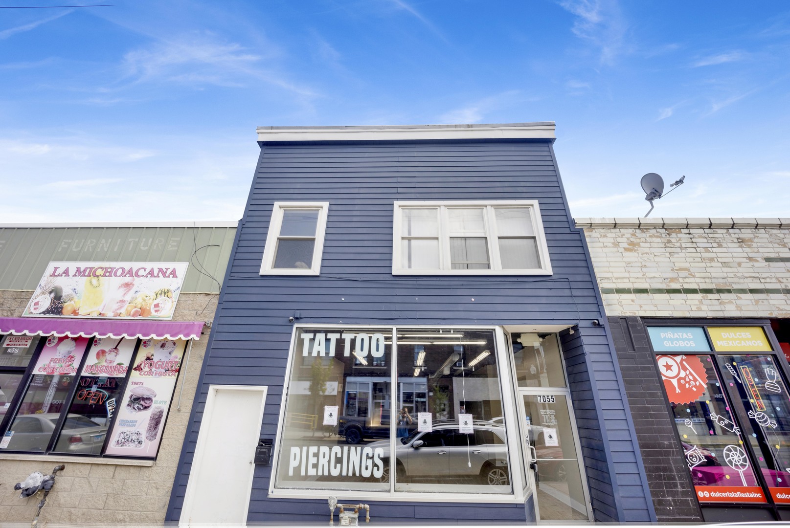 7055 N Clark Street, Chicago, IL 60626