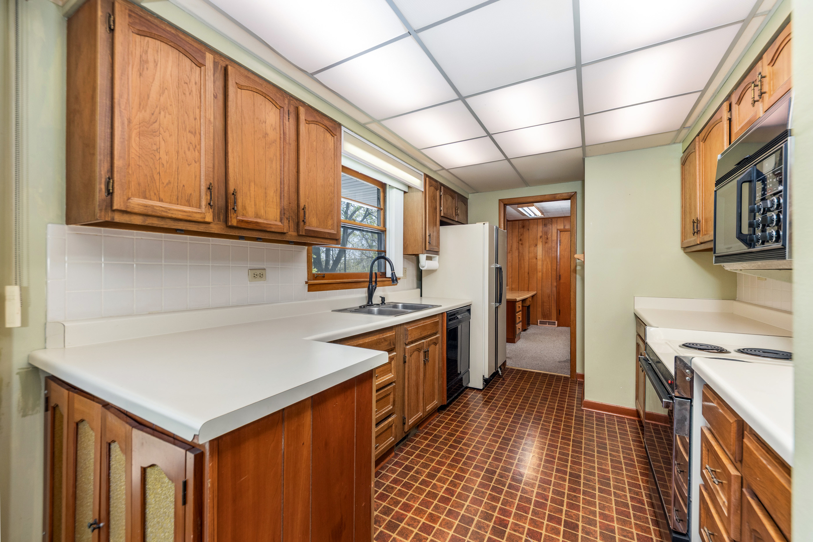 Naperville, IL 60563