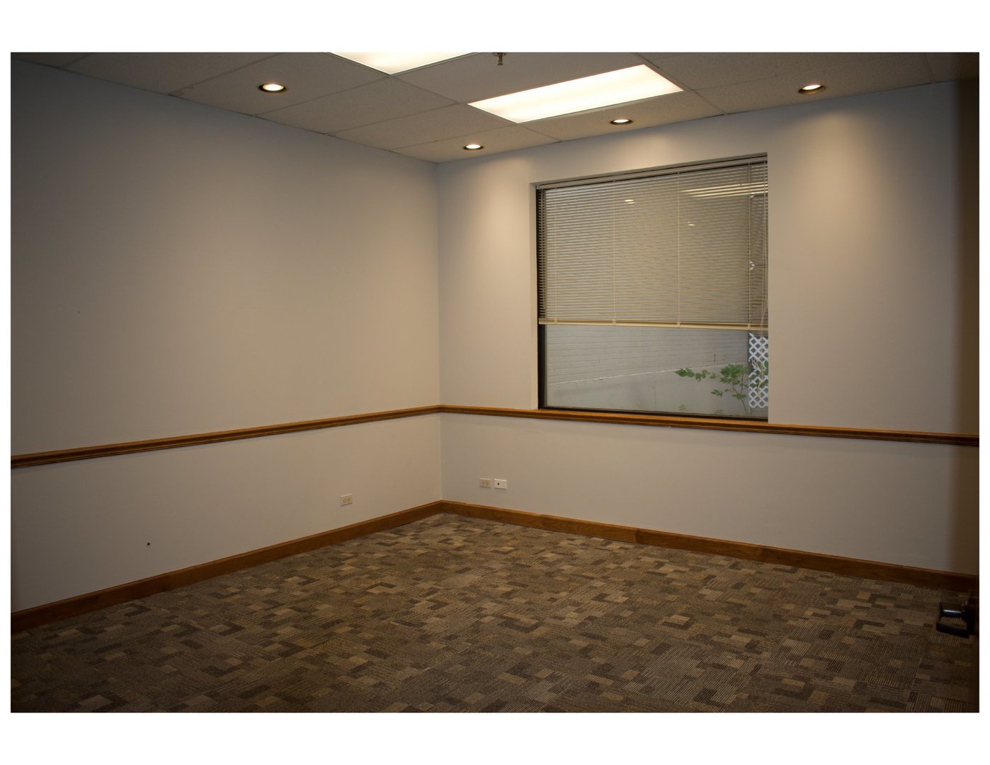 415 Washington Street #109, Waukegan, IL 60085