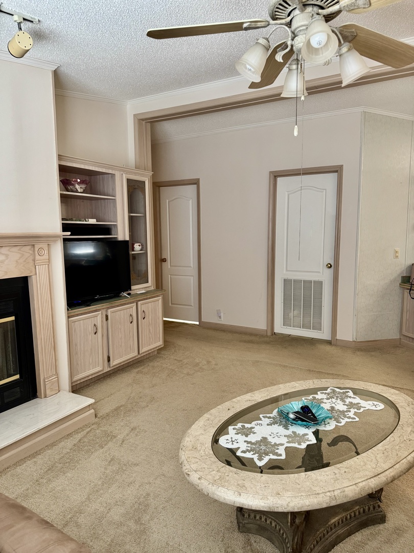 265 Tulip Circle, Matteson, IL 60443