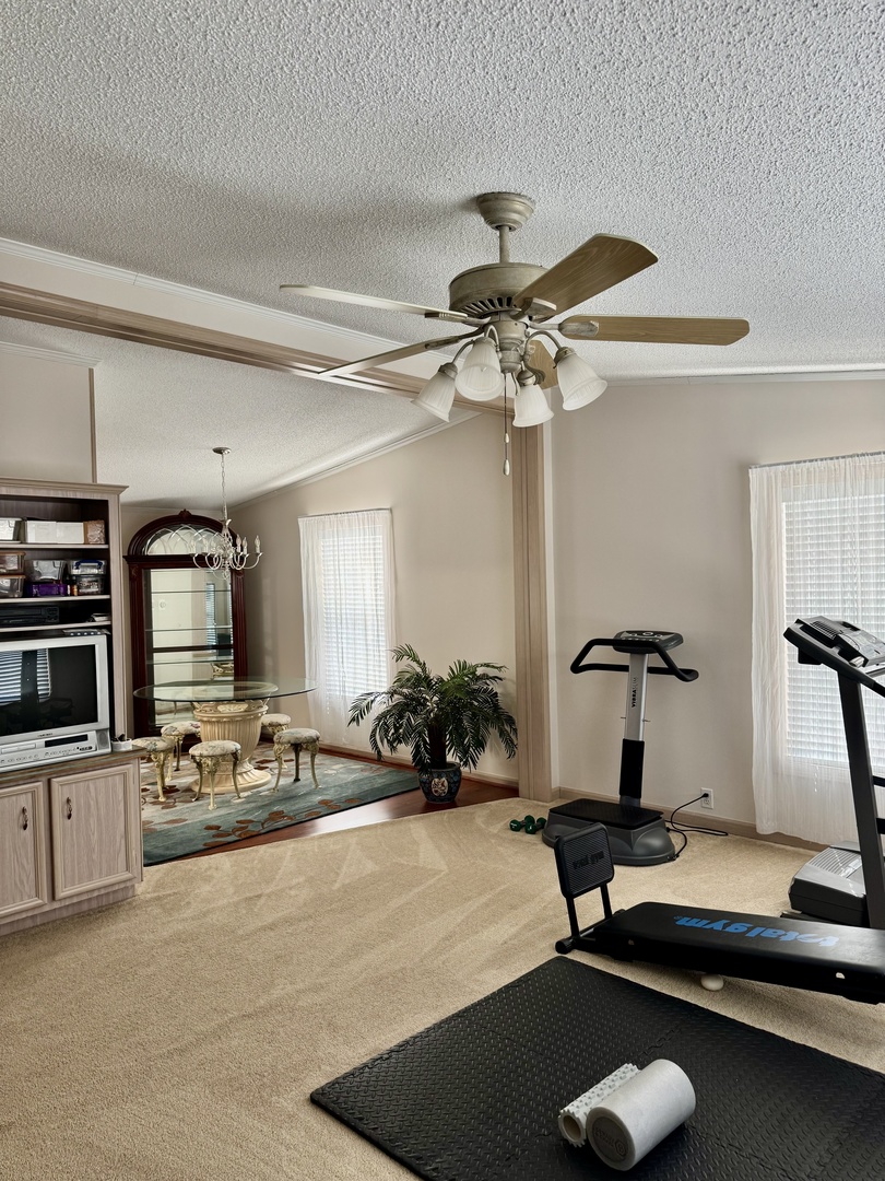 265 Tulip Circle, Matteson, IL 60443