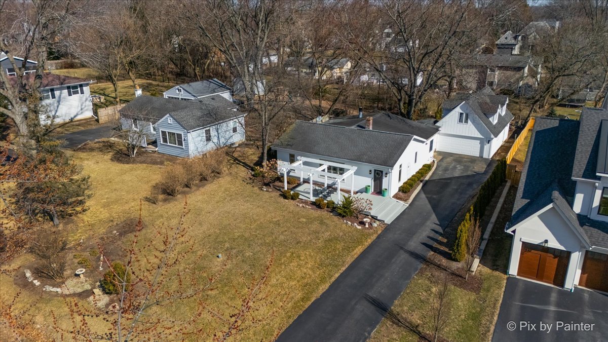 917 S Grove Avenue, Barrington, IL 60010