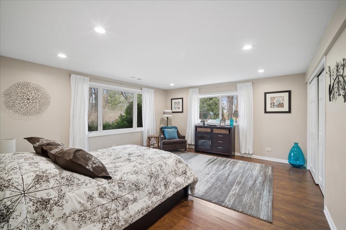 480 E Il Route 22, Barrington, IL 60010