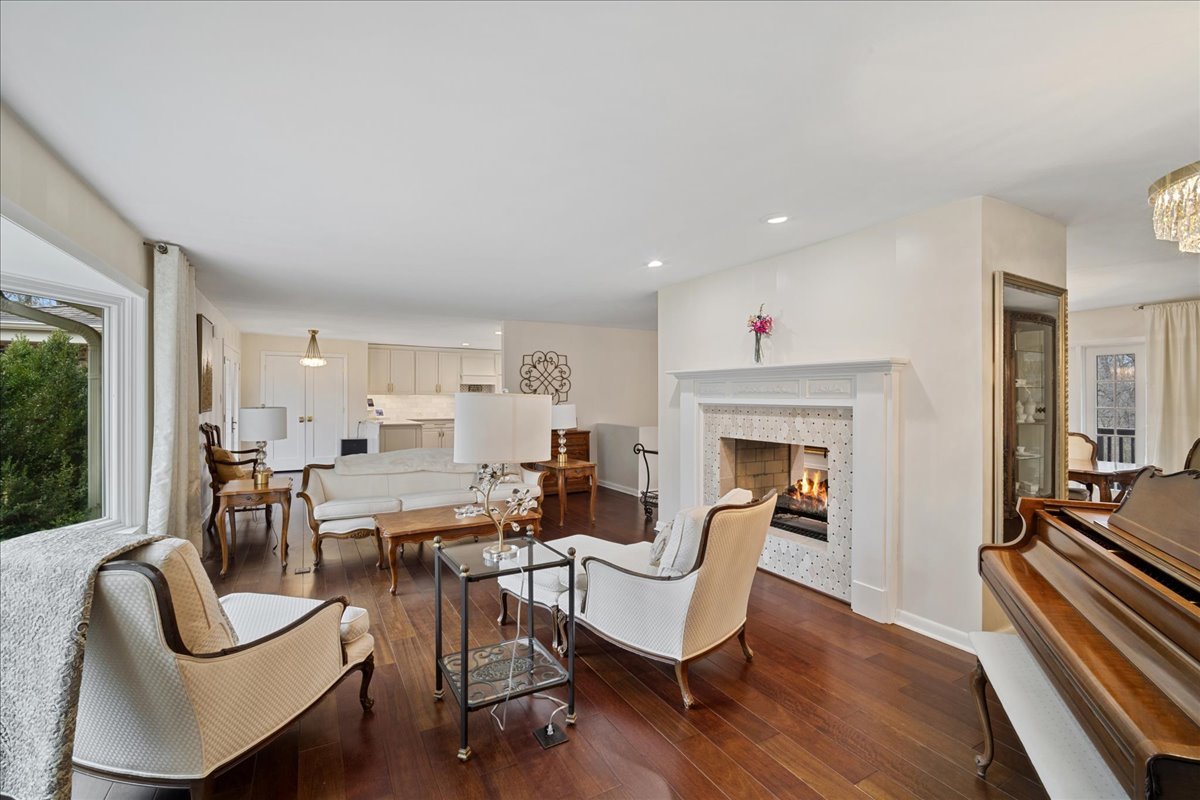 480 E Il Route 22, Barrington, IL 60010