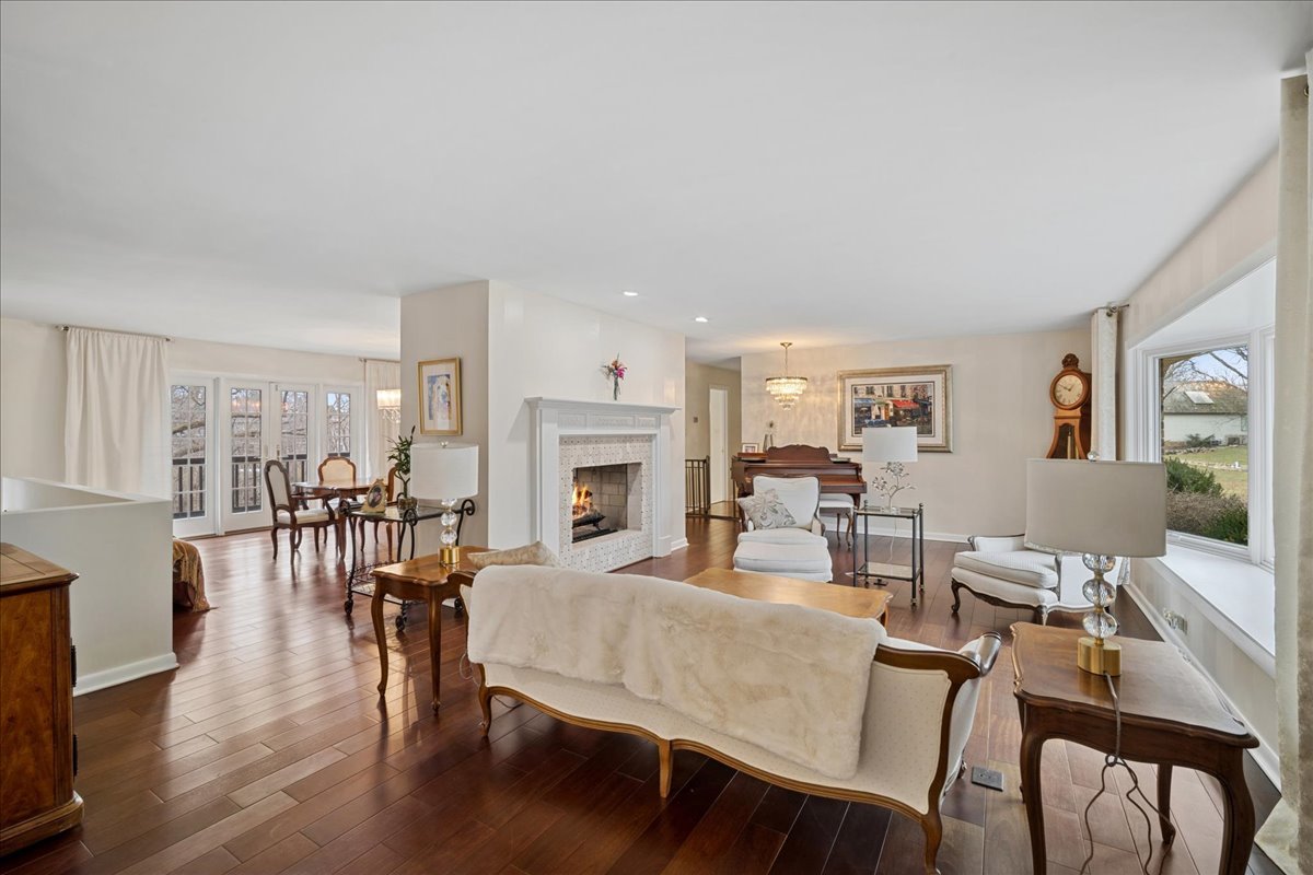 480 E Il Route 22, Barrington, IL 60010