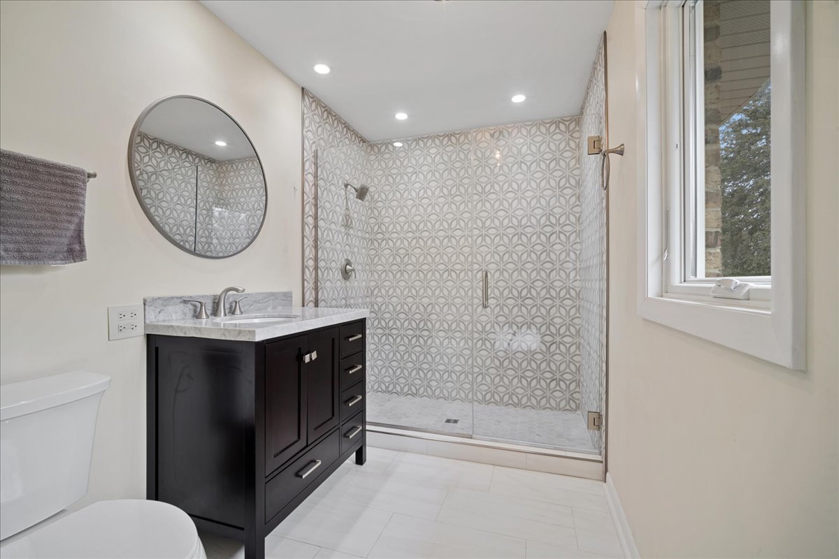 480 E Il Route 22, Barrington, IL 60010