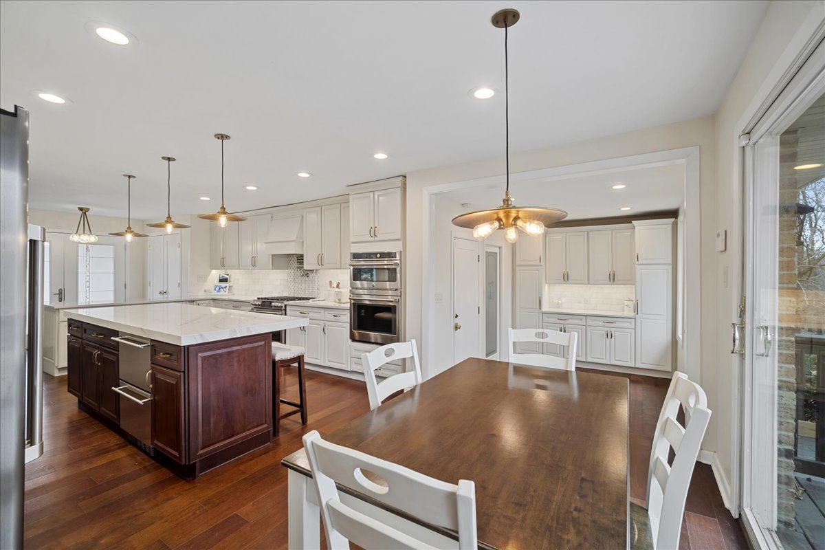 480 E Il Route 22, Barrington, IL 60010