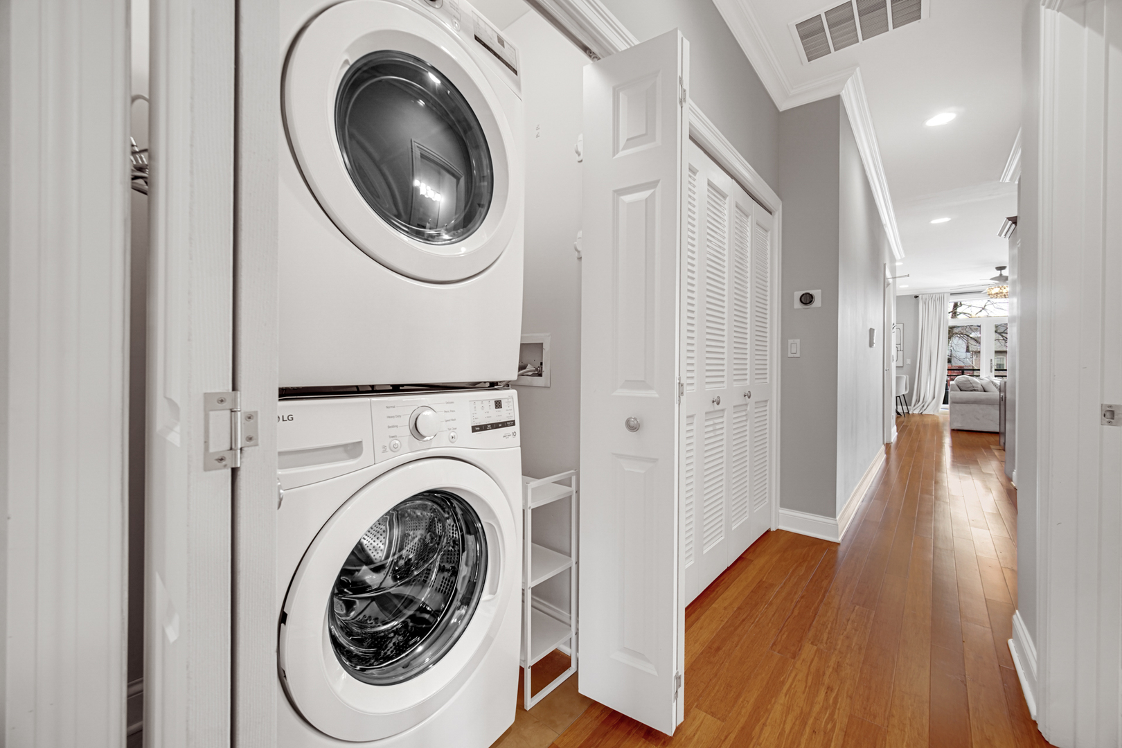 1040 W Polk Street #2B, Chicago, IL 60607