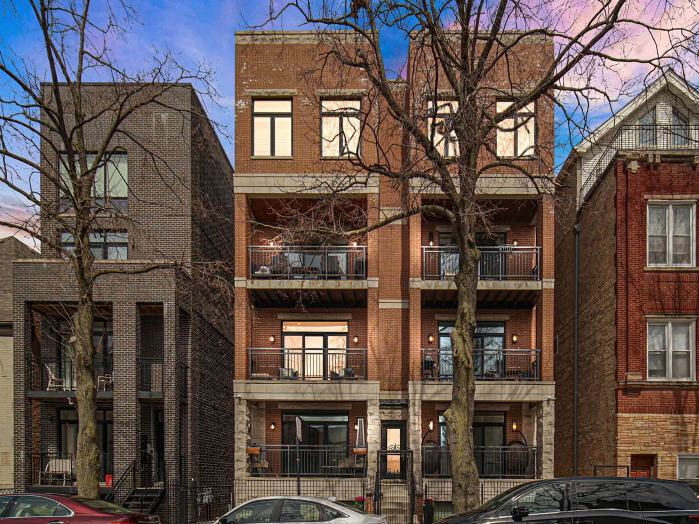 1040 W Polk Street #2B, Chicago, IL 60607