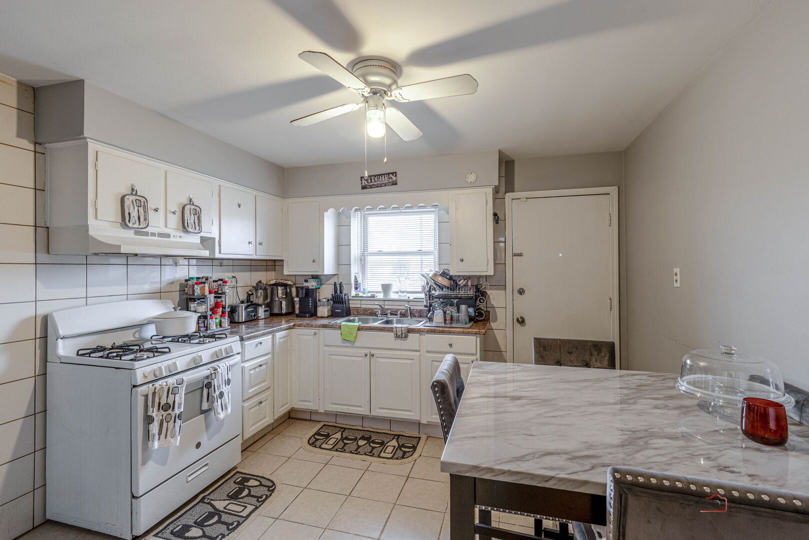 5122 W 30th Place, Cicero, IL 60804