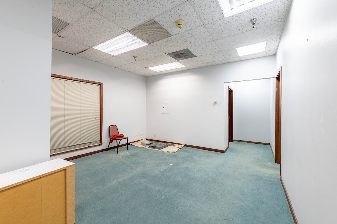 415 Washington Street #116, Waukegan, IL 60085