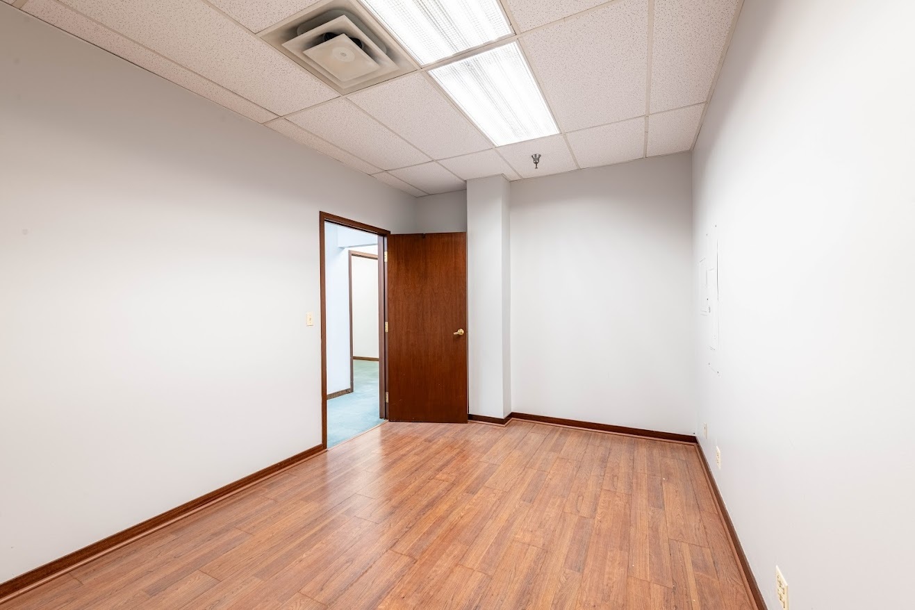 415 Washington Street #116, Waukegan, IL 60085