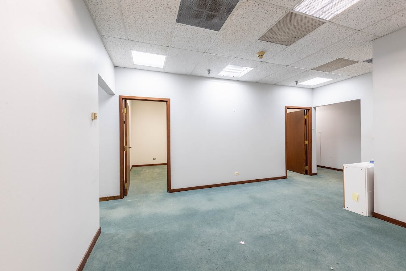 415 Washington Street #116, Waukegan, IL 60085