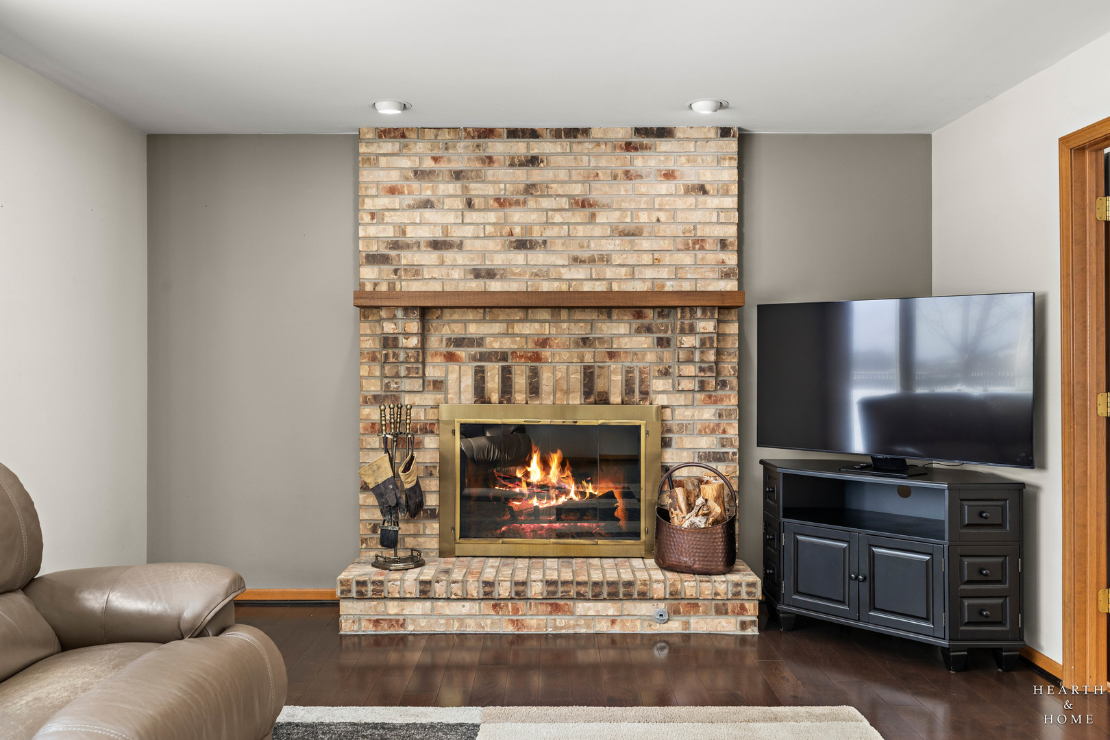 4305 Fairfax Drive, Crystal Lake, IL 60014