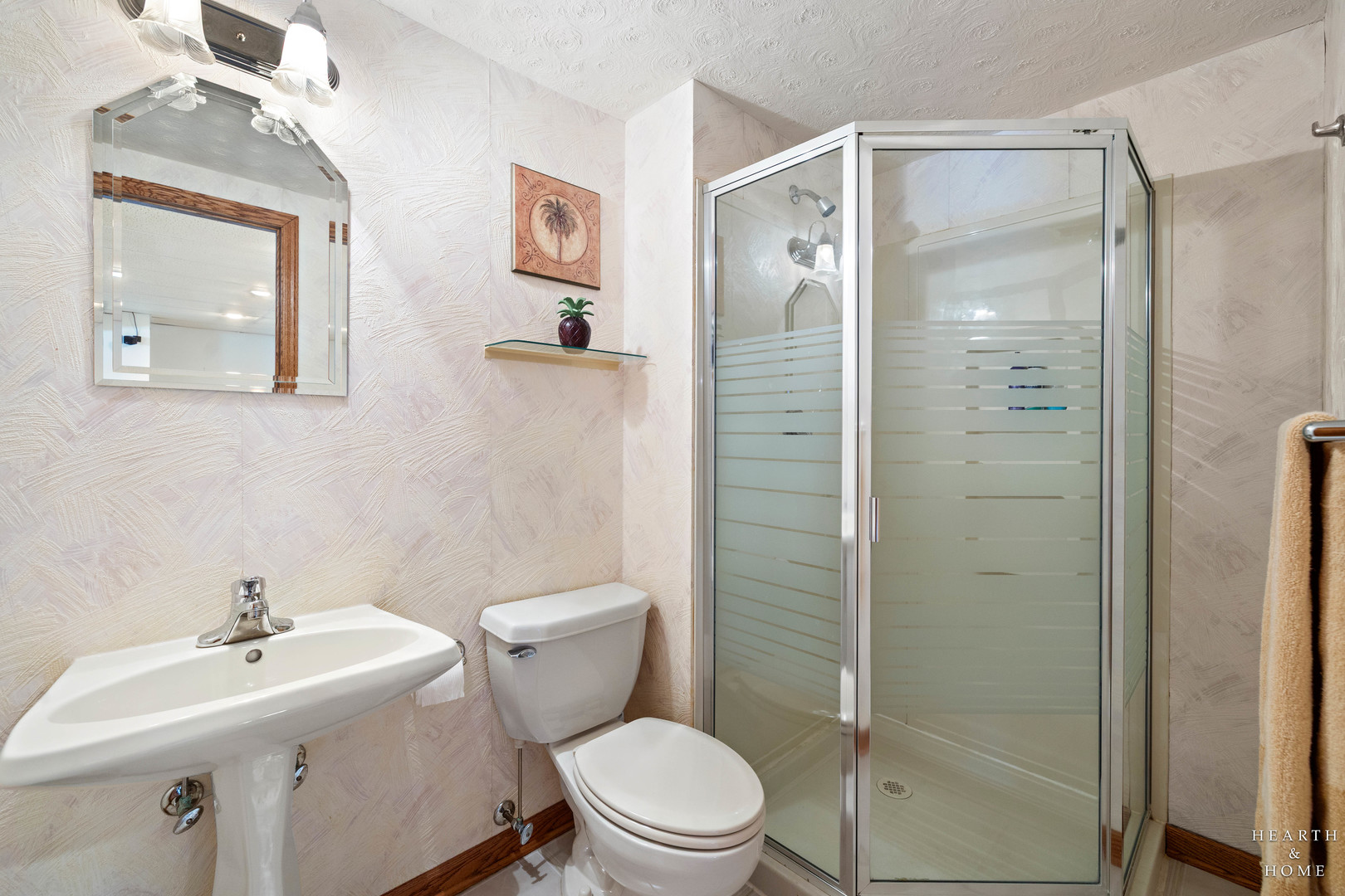 4305 Fairfax Drive, Crystal Lake, IL 60014