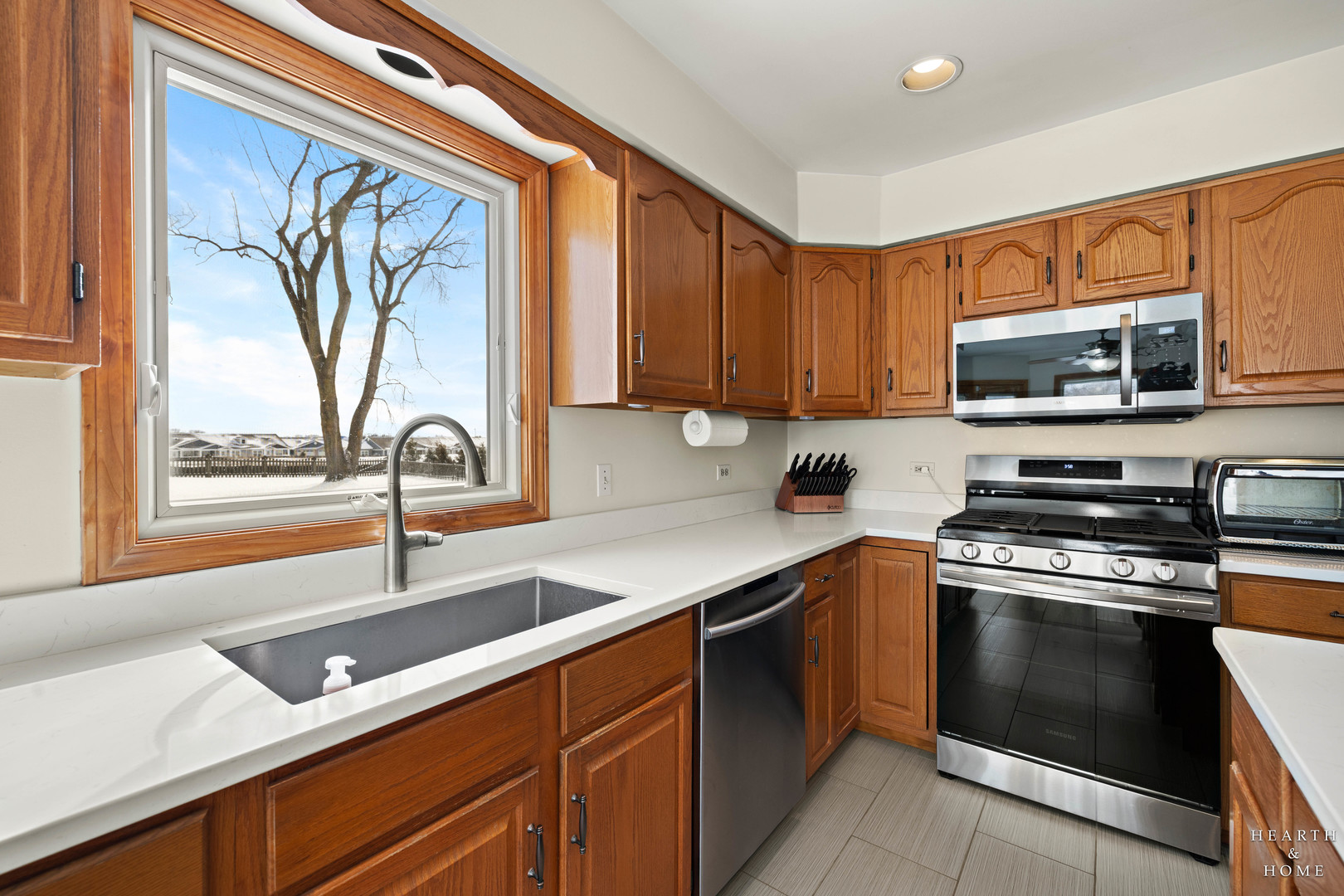 4305 Fairfax Drive, Crystal Lake, IL 60014