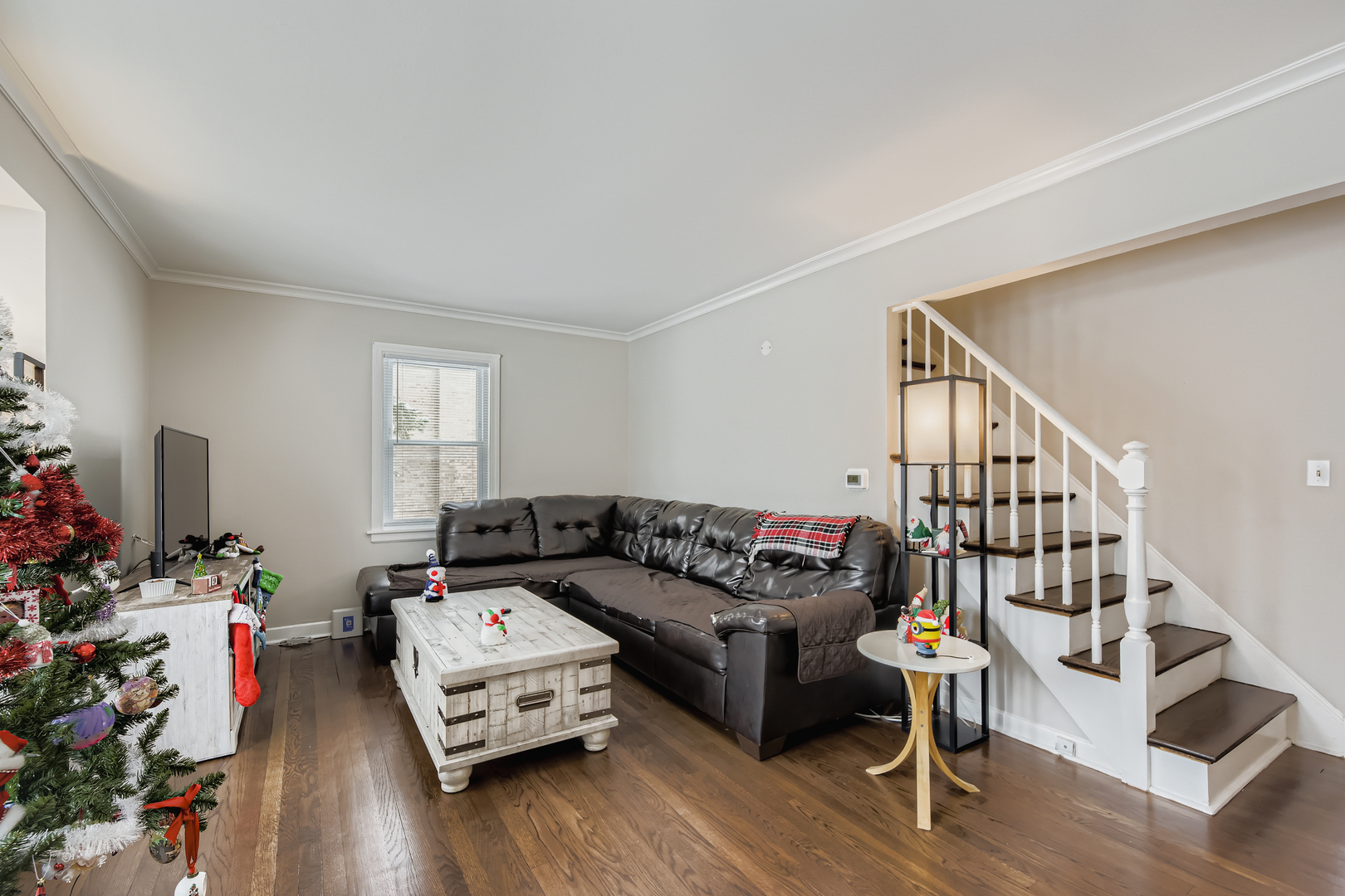 1433 Bristol Avenue, Westchester, IL 60154