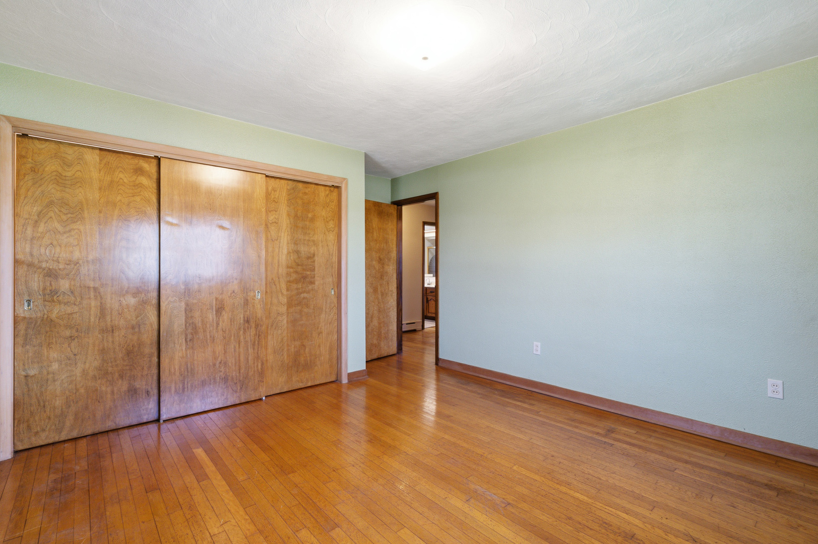 3300 Caroline Drive, Joliet, IL 60435