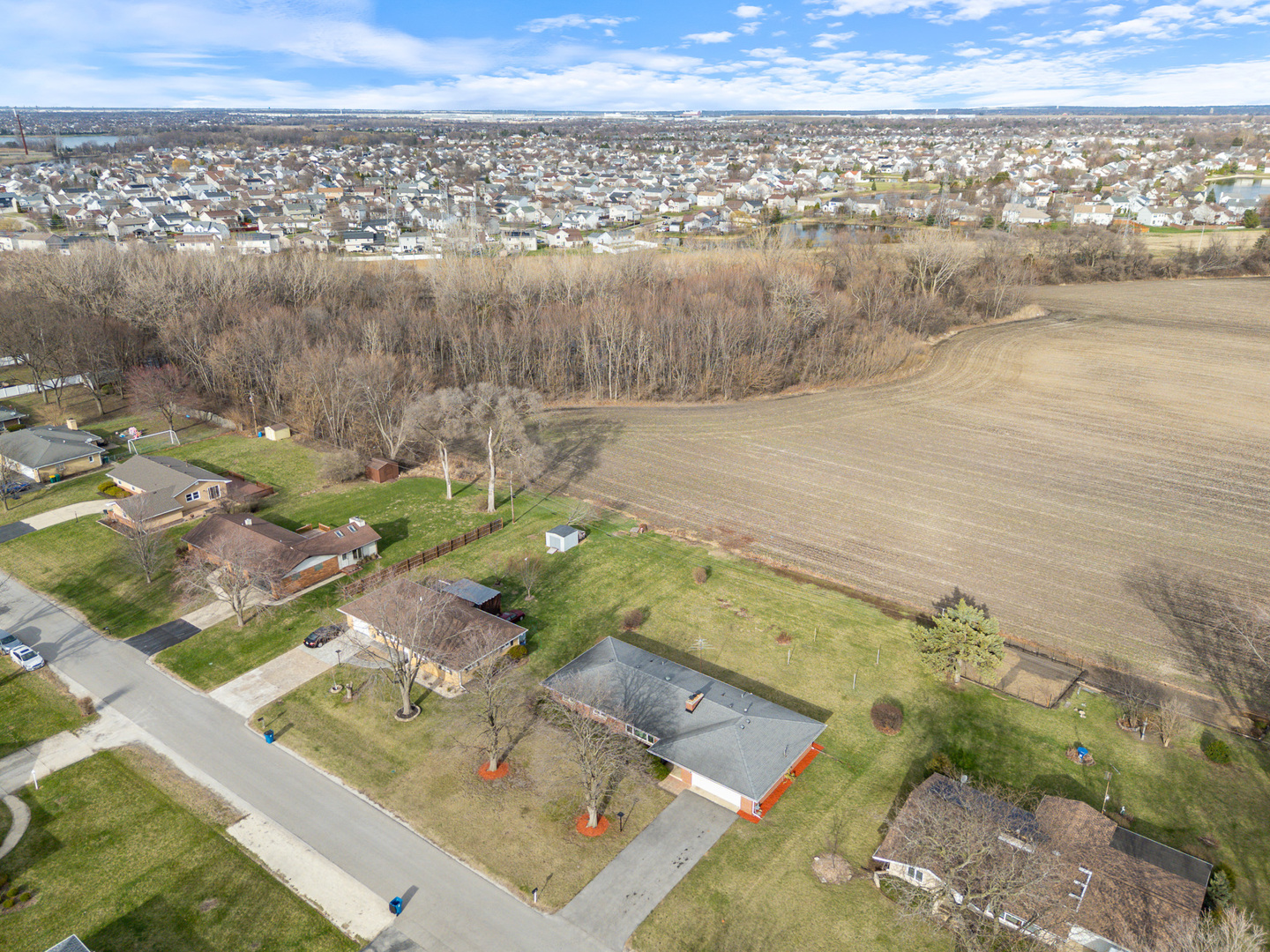 3300 Caroline Drive, Joliet, IL 60435