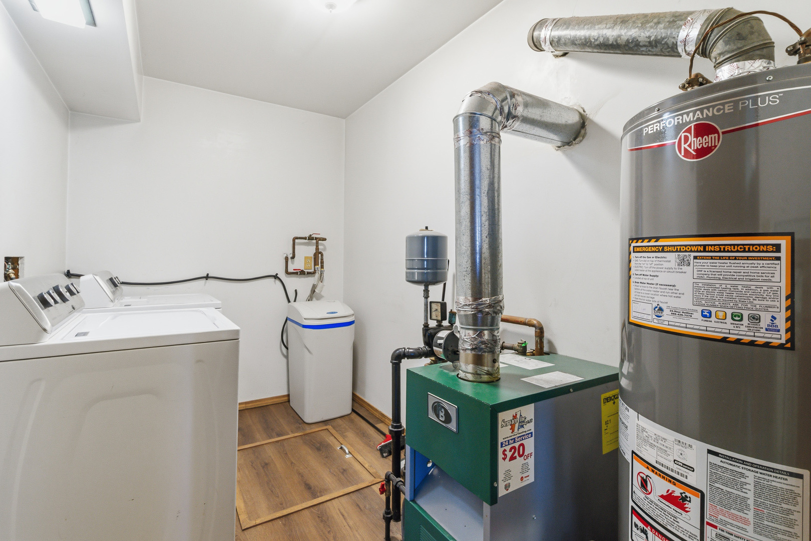 3300 Caroline Drive, Joliet, IL 60435