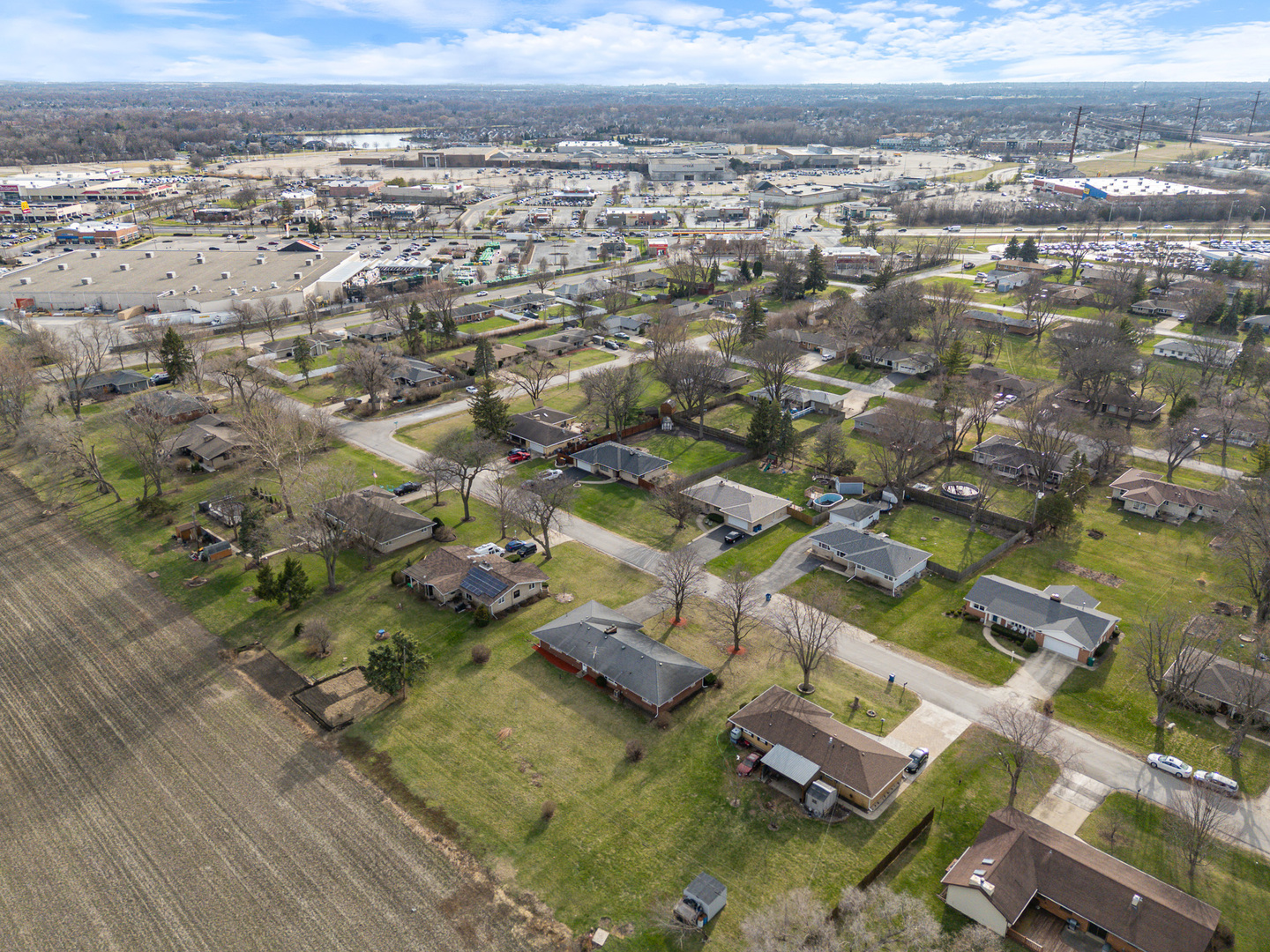 3300 Caroline Drive, Joliet, IL 60435