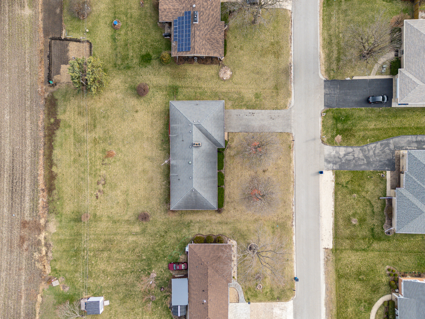 3300 Caroline Drive, Joliet, IL 60435