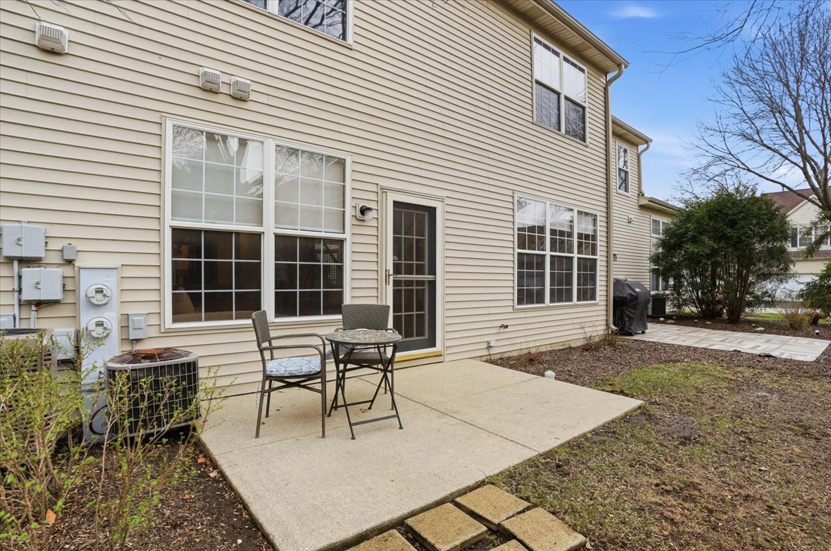 529 Shakespeare Drive, Grayslake, IL 60030