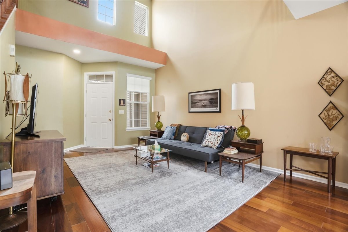 529 Shakespeare Drive, Grayslake, IL 60030