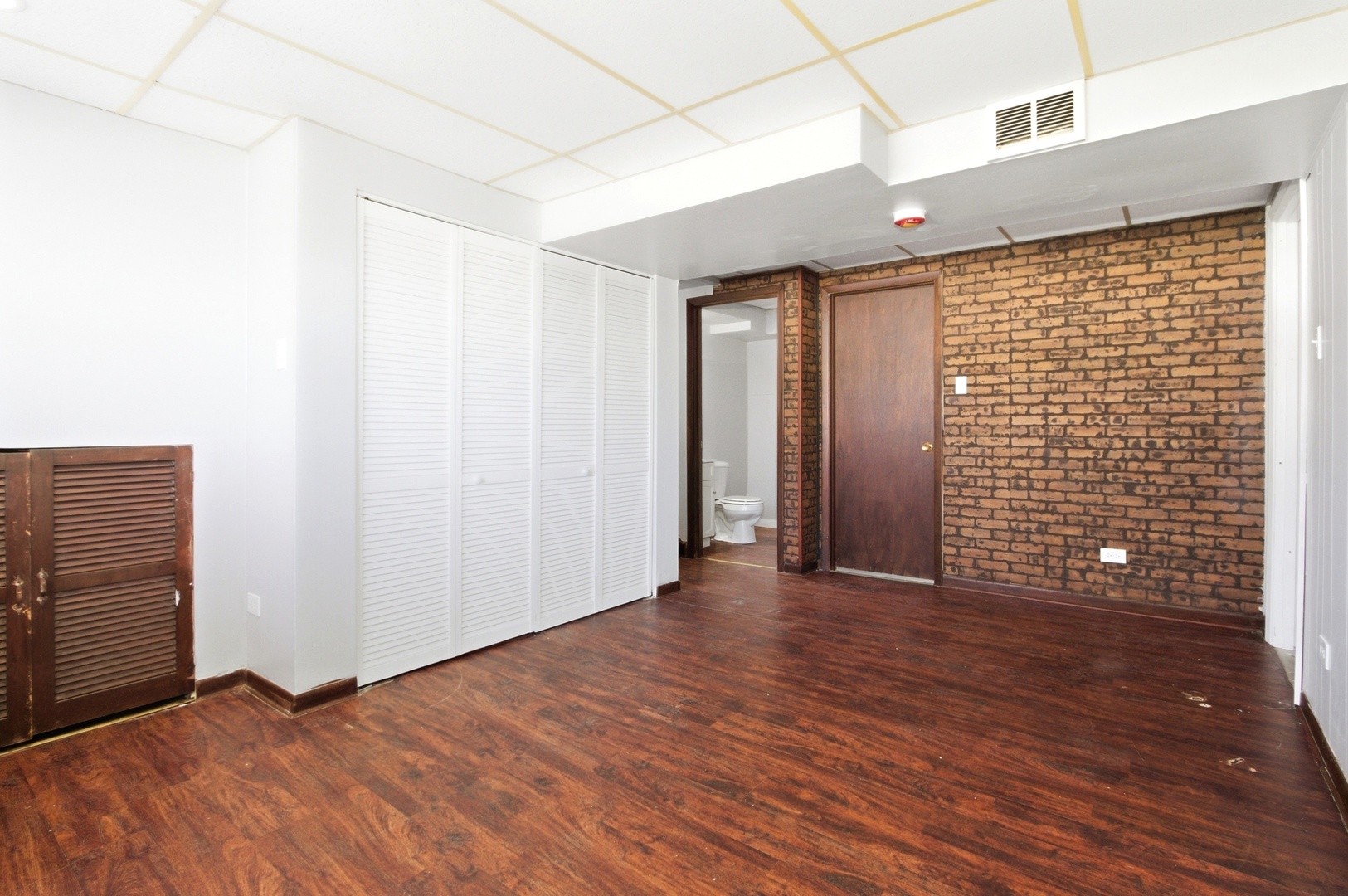 16544 Prairie Avenue, South Holland, IL 60473