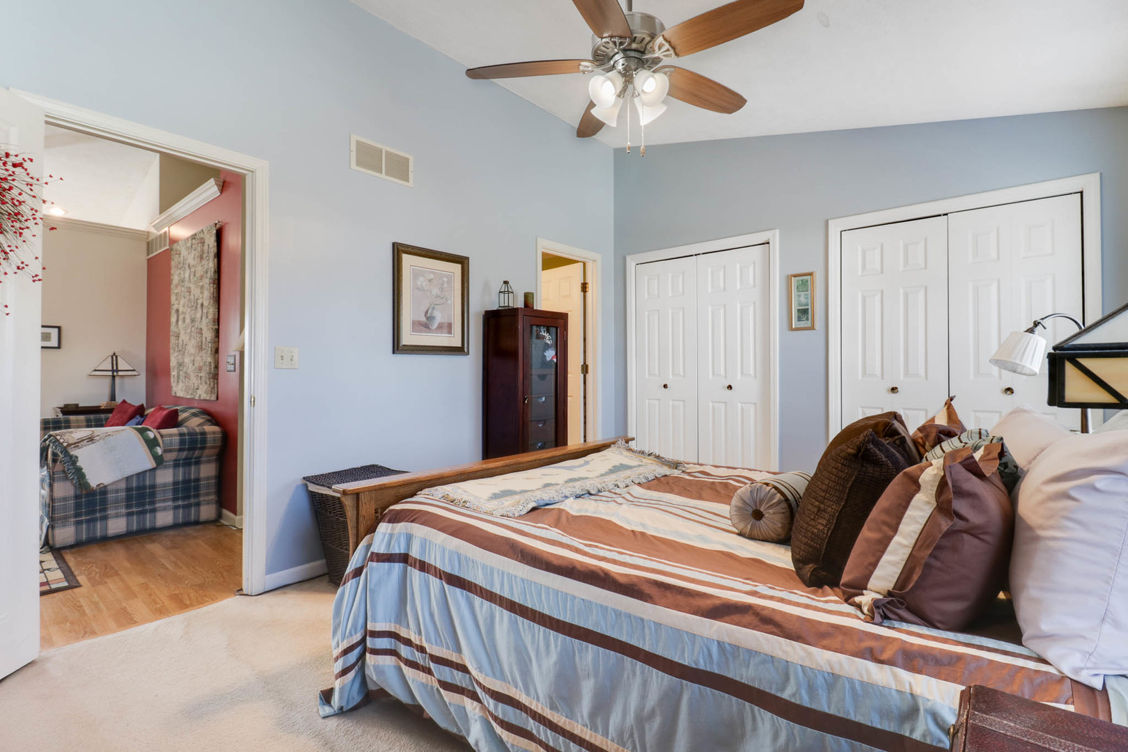 2739 Arrowhead Drive, Bloomington, IL 61704