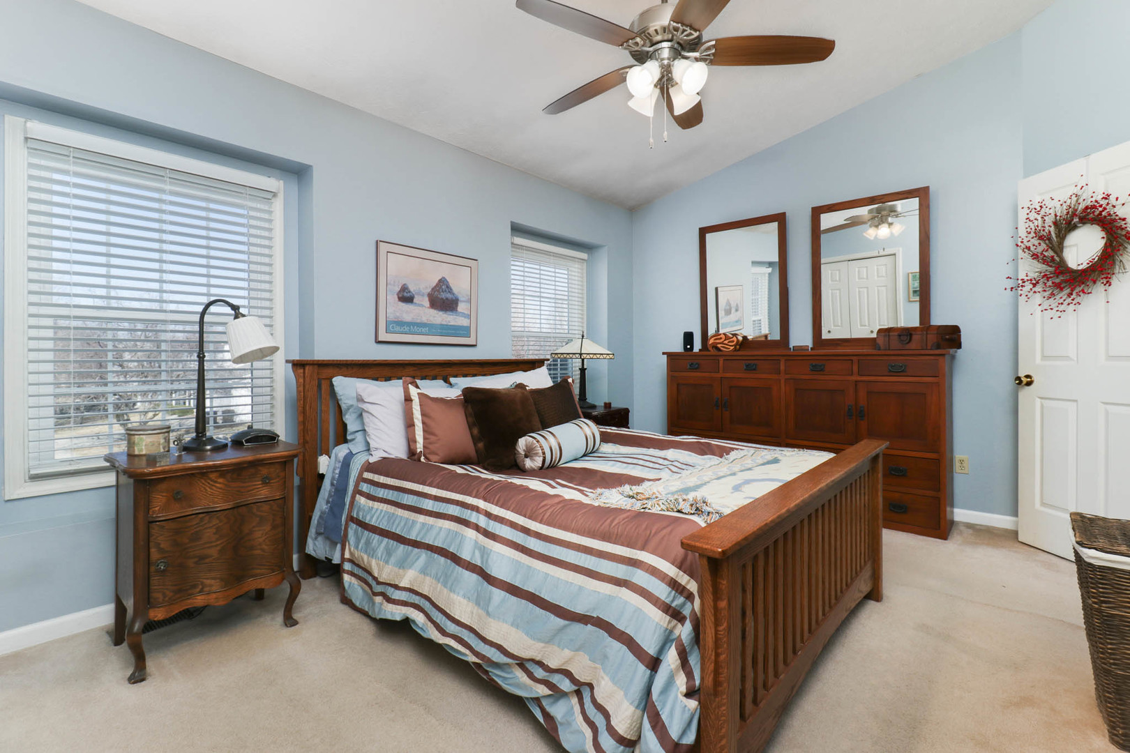 2739 Arrowhead Drive, Bloomington, IL 61704