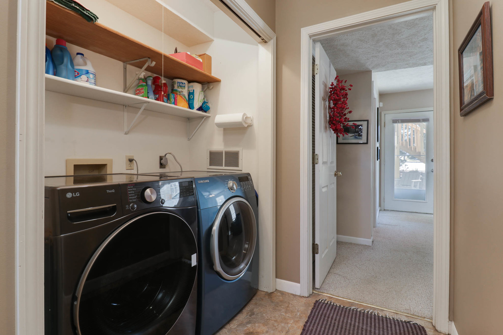 2739 Arrowhead Drive, Bloomington, IL 61704