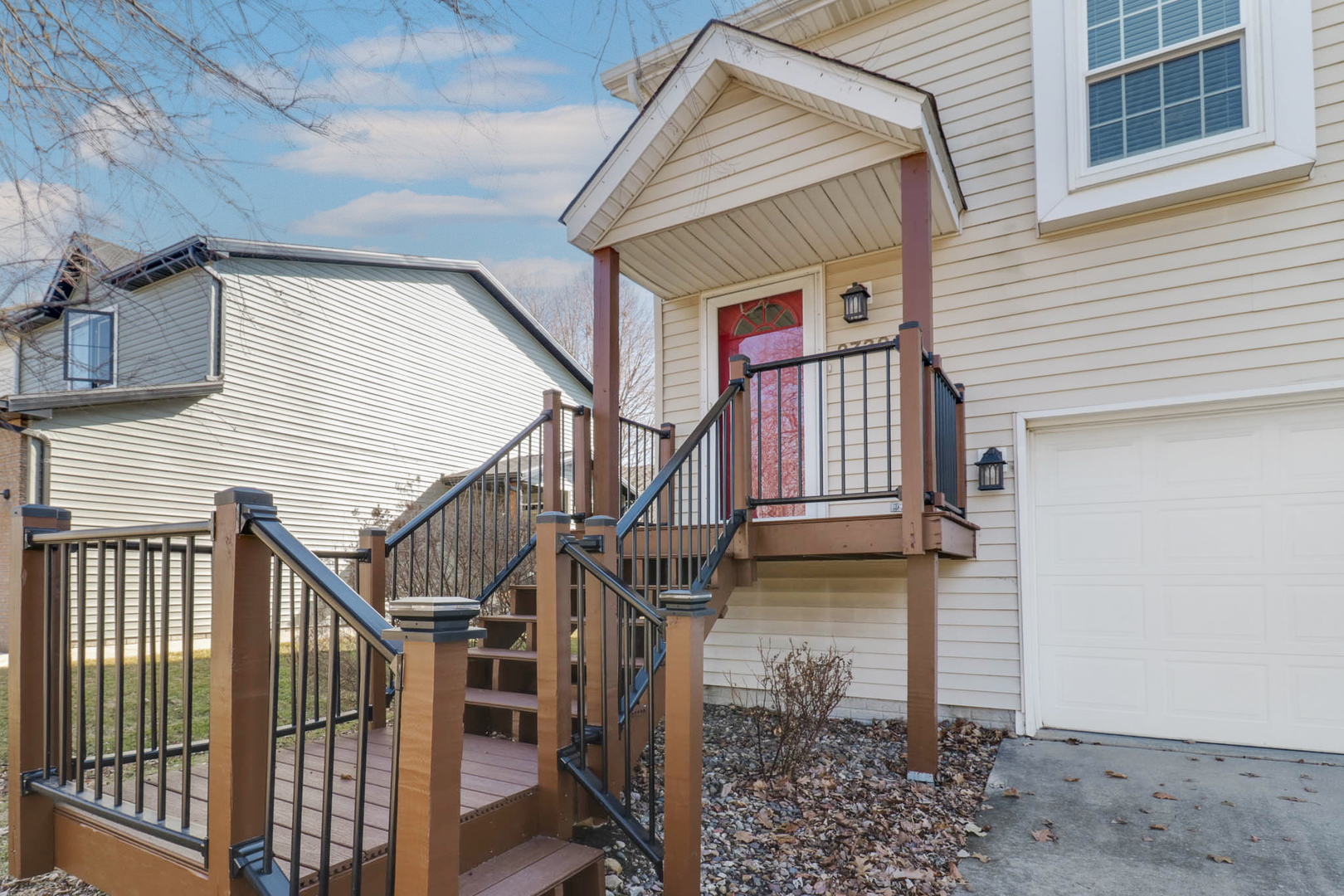 2739 Arrowhead Drive, Bloomington, IL 61704