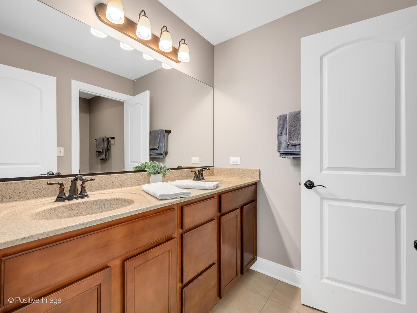 229 Grant Street, Downers Grove, IL 60515