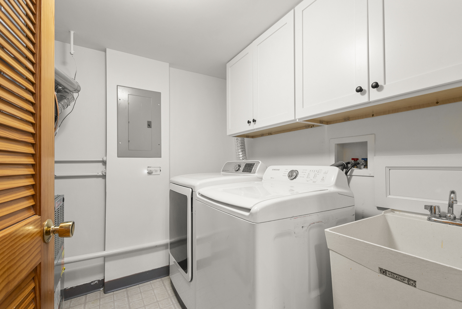 6840 Oak View Court, Oak Forest, IL 60452