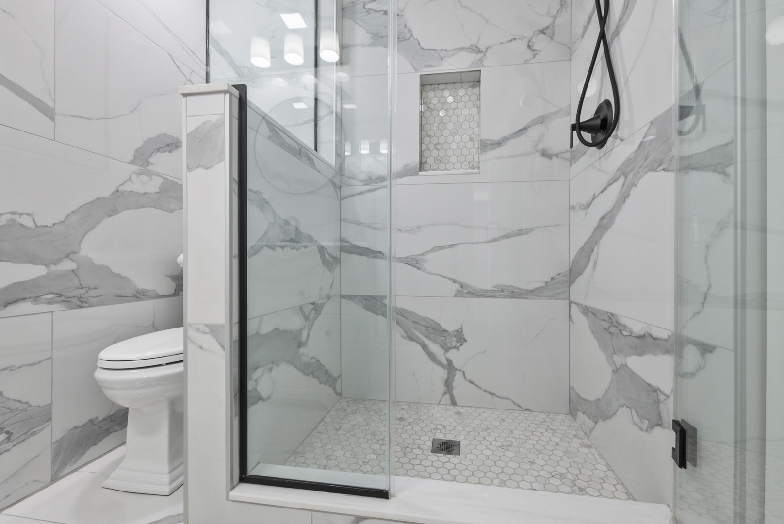 6840 Oak View Court, Oak Forest, IL 60452