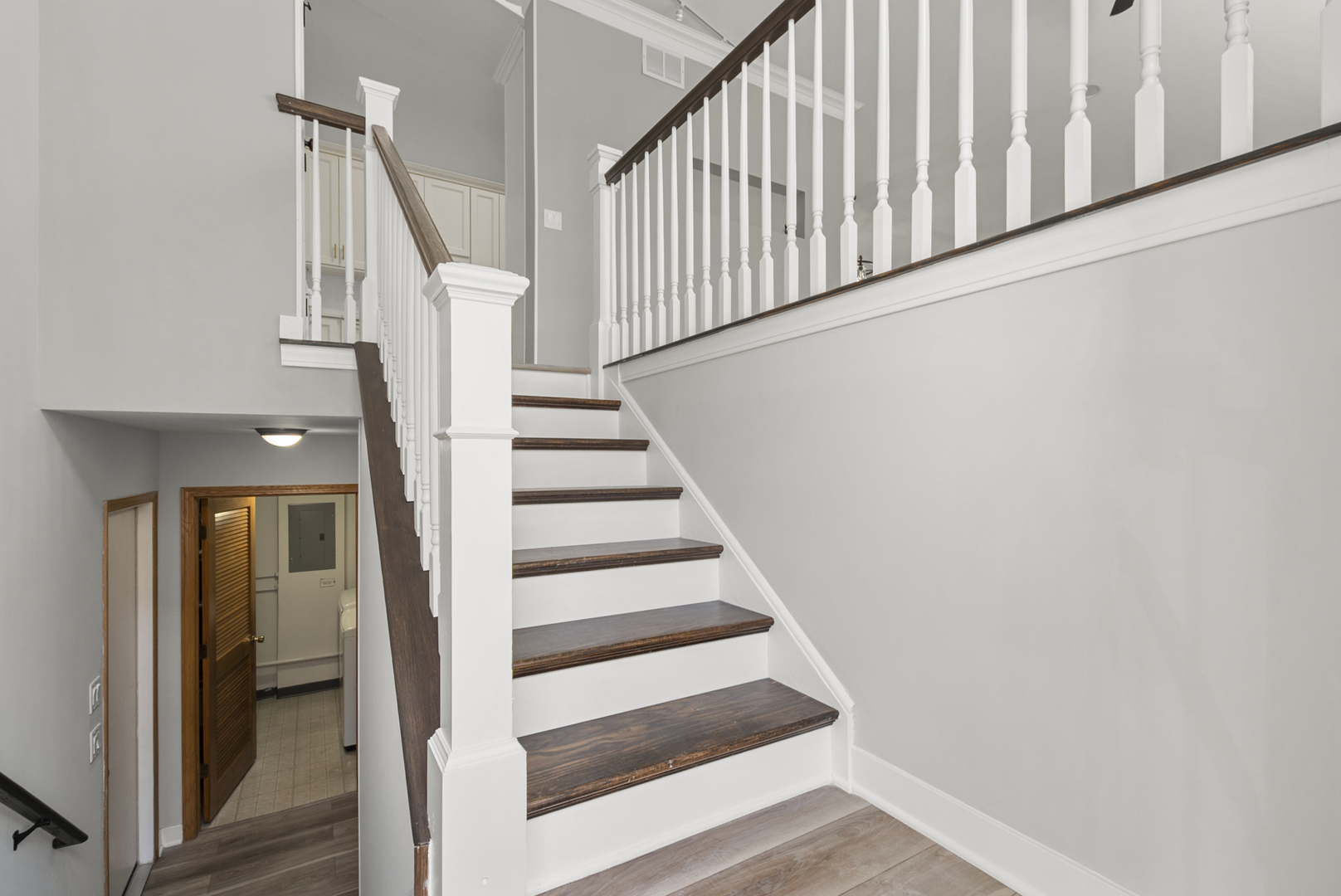 6840 Oak View Court, Oak Forest, IL 60452