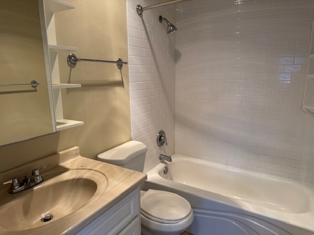 5 Villa Verde Drive #309, Buffalo Grove, IL 60089