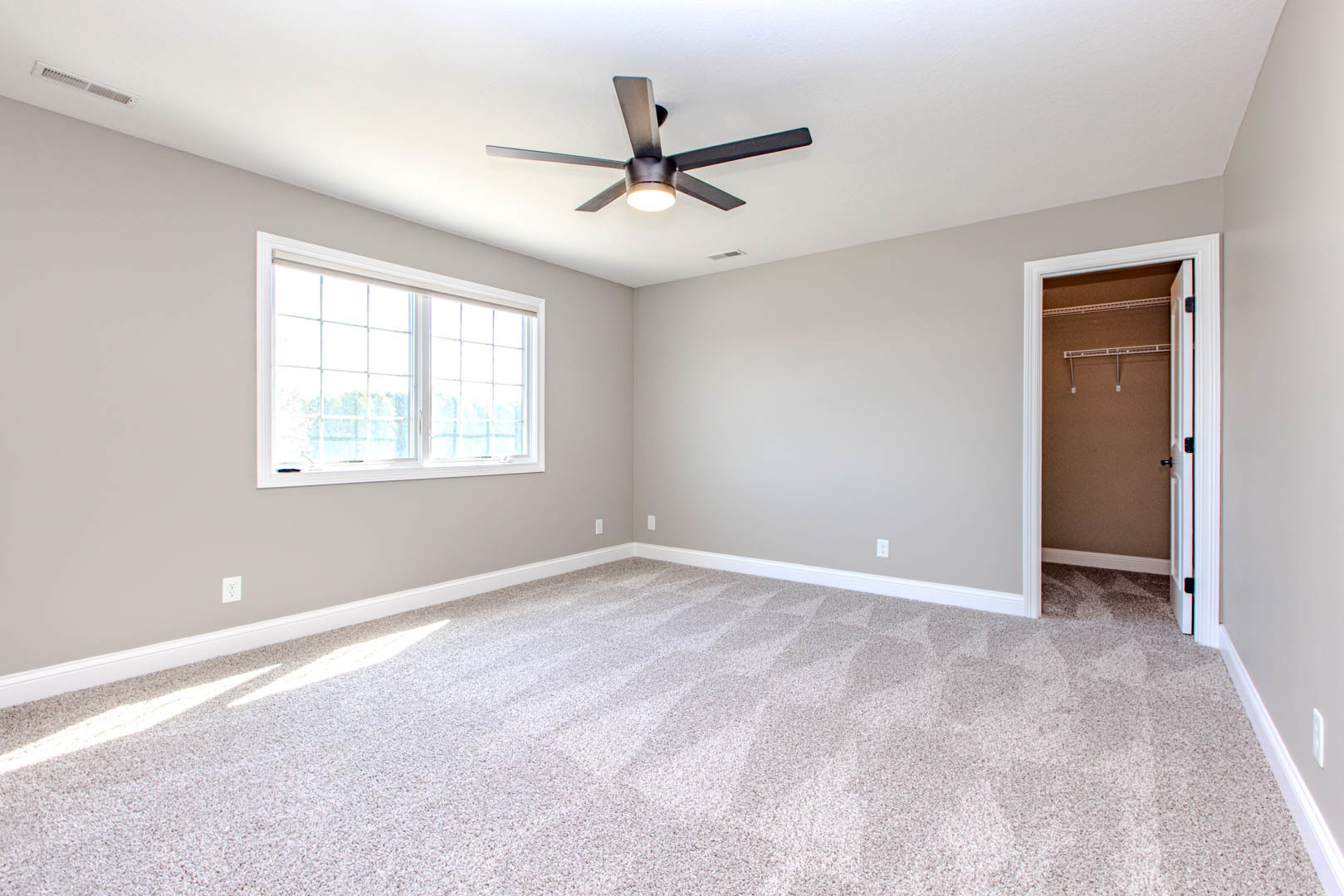 59 STONEBROOK Court, Bloomington, IL 61704