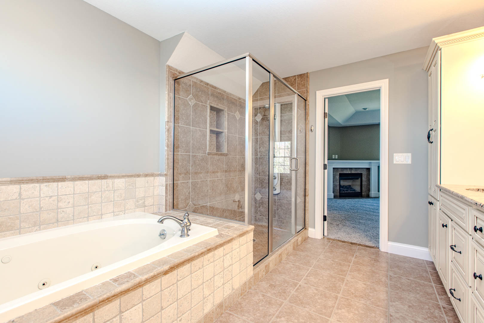 59 STONEBROOK Court, Bloomington, IL 61704